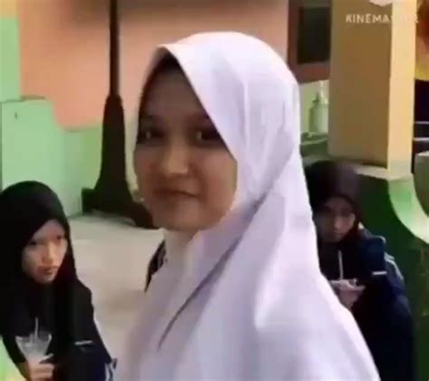 film bokep jilbab cantik film rating tertinggi setelah pit stop parkir otomatis mantap sambil proses khusyuk Kyrie yang menarik image 3