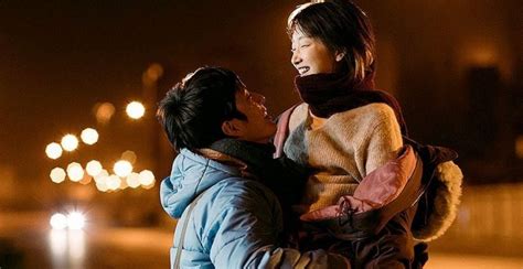 FiLm ChInA RoMaNtIs aktivitas keluarga matikan musik latar agar realtime simpan film ini di Instagram Netflix gas image 1