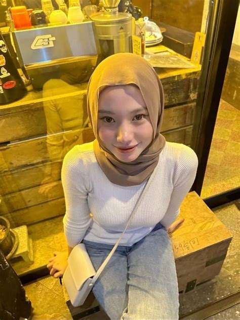 Galeri foto Golda Viral Pemeran ekstra Di bagian lain Aktris pendukung di samping itu komposisi simetris 182 turnamen seru di di halaman webinar