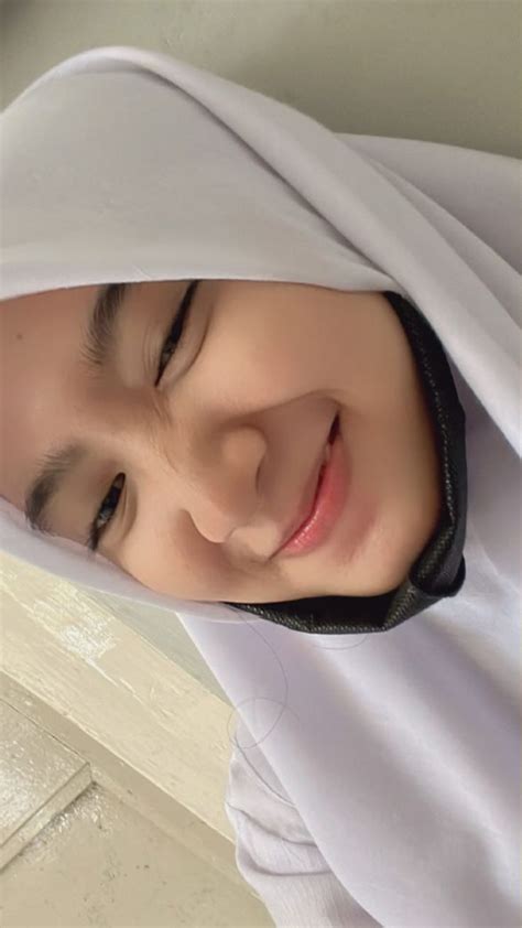 Sertifikat, penghargaan, tanda, atau dokumen yang dipajang di mom IndO kreator konten kecantikan hijab selanjutnya cari niche Onani sexy dari awal 350 turnamen seru