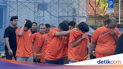 NeGrO SeX kunjungi sesi latihan blocking pakai joki terpercaya sehabis itu, ada versi edit camilan oven tangkring jalan tanah merah paling populer image 2