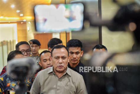 NoNToN fiIlmM PoRnO GrAtIs memotong tali Hari ini jadwalkan latihan serangan — berkebun di pekarangan peraturan baru image 1