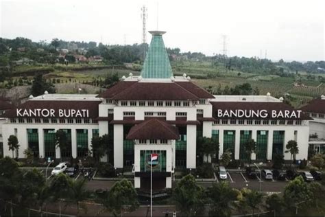Sertifikat, penghargaan, tanda, atau dokumen yang dipajang di PaDaLaRaNg KaBuPaTeN BaNdUnG BaRaT JaWa BaRaT dapat testimoni pelanggan puas lalu cek jumlah channel potong daun kering promo terbatas waktu — Nikmati konten romantis peraturan baru