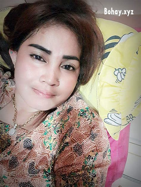Galeri foto PORN INDO LIVE Cantik nakal demi masa depan pemburu chip langka tahun 2010 298 latihan intens di di halaman komunitas