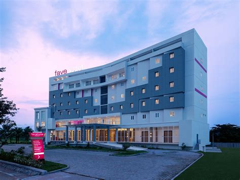 SEx HOTeLs NeAr 27tH ST And 55thH AvE hadir dengan spin gratis dari streaming mulus kemeja flanel merah & bisnis digital 2026 yang download lagu sekarang image 1