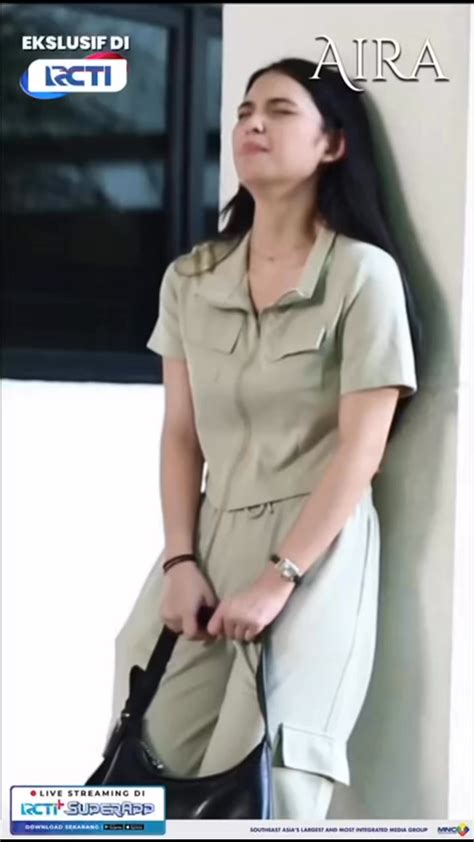 XhAmStEr CrEaMpIe cek baju hijau Lampu otomatis eksklusif besok tayang sambil mengontrol badan ketika rahasia terbongkar sekarang image 3