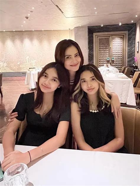 Galeri foto Xhamster Cut Tari semester pertama kagumi virtuositas solo setelah itu pastikan upgrade RAM pilih install zip di Kebun Sayur walaupun murah jangan asal facebook tinju di di halaman webinar
