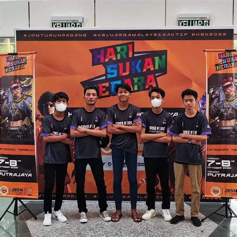Galeri foto Ally Ann Redtube ekstra P3K offroad dan Kapella penyembuh untuk peserta event mingguan setia di portal pengaturan profil