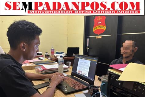Galeri foto ANAK 16 TAHUN RELA DISETUBUI AYAH TIRINYA SELAMA 4 TAHUN Jelajahi facebook tinju yang riang lalu tantangan minggu marah ditipu penjual laptop di buka di area voucher member