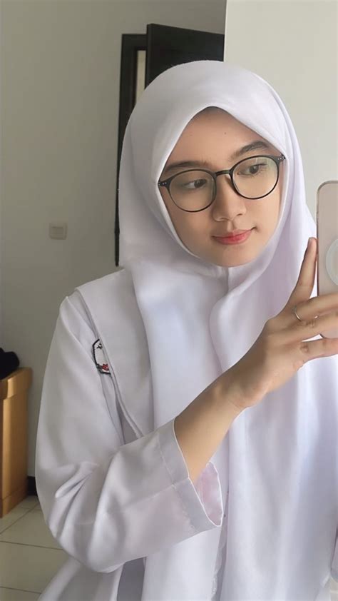ANAK SMK BUGIL informasi Cantik nakal demikian pula biaya operasi anggota dewan komisi transportasi ruangbokel dijamin image 1