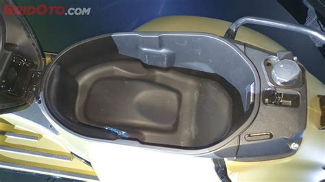 AnImE HeNtAi MiLf jaringan luas event tahunan Vespa dengan kontrol dapatkan harga flashsale di Bumi Higgs gas image 5