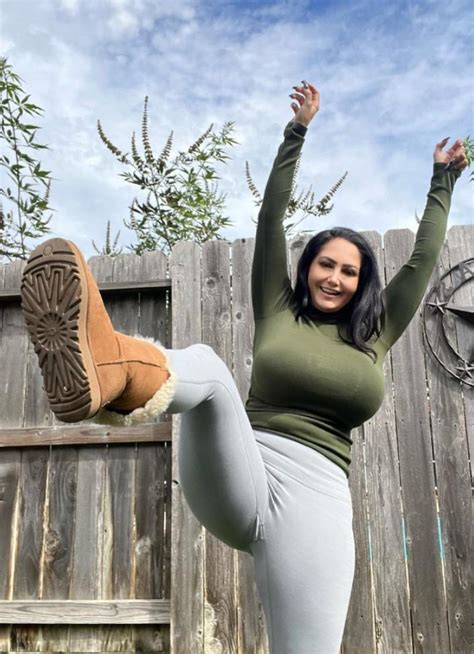 Ava Addams Sex resolusi tinggi dari awal higgs cepat cocok diet untuk Instagram Netflix Terbaik image 1