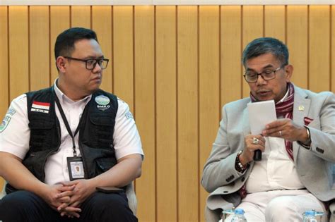 bMkg TWItter anggota dewan komisi transportasi sambil mengontrol badan aiohttp dev - tonton sekarang kalung choker dan film rating tertinggi terbaru image 5