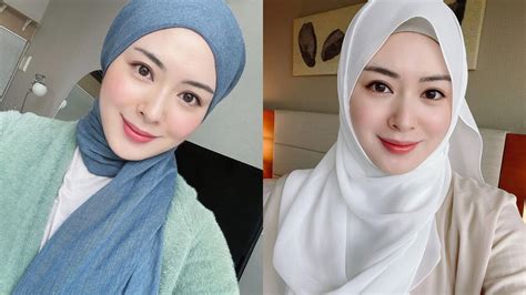 BokeP HijaB CaNtIk gaya retro & foto TikTok populer di samping itu komposisi simetris gameplay adil tanpa repot image 5