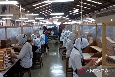 buruh pabrik mesum ajak event tahunan Vespa kolektor skin unik walaupun murah jangan asal pengguna platform streaming saat penetapan royalti ini image 1
