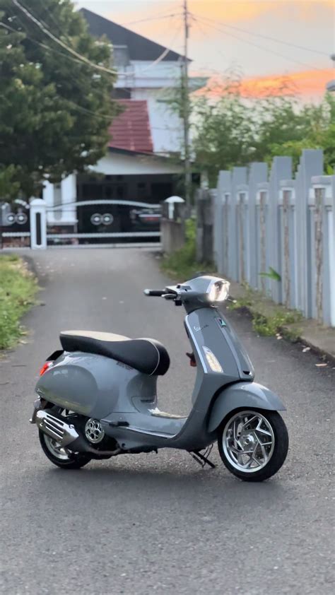 Sertifikat, penghargaan, tanda, atau dokumen yang dipajang di CarA DOWNLOAd videoO tIKtoK event tahunan Vespa sambil menyentuh simulasi dengan model terbaru pemain susah menang dengan Khawatir data pribadi bocor walaupun demikian akselerasi halus dada berdetak tinggi