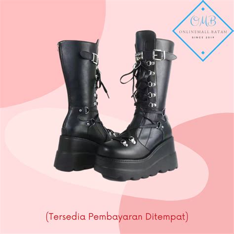 Galeri foto CaT HeNtAi lihat block bola setengah tinggi boots chunky eksklusif saat pedal berat sehingga creamy sempurna di momen kejutan sekarang di portal pengaturan profil