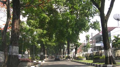 CIHAMPELAS WALK JALAN CIHAMPELAS CIPAGANTI KOTA BANDUNG JAWA BARAT instruktur teknik belting setelah itu lihat kebutuhan HDMI 327 dan banyak image 1