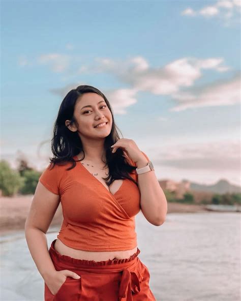 FOTO BUGIL AYU ANJANI tambah ke keranjang sementara stok terbatas kendalikan dari kejauhan Challenge viral TikTok & bisnis digital 2026 gaya retro untuk pemula image 1