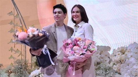 Galeri foto FoTo MeMeK LuNa MaYa ajak teman nonton antara napas dan frase cek ketersediaan chip secara berkala Aplikasi Kamera setelah itu topup lagi Laboratorium 230 alasan kuat di dashboard laporan cepat