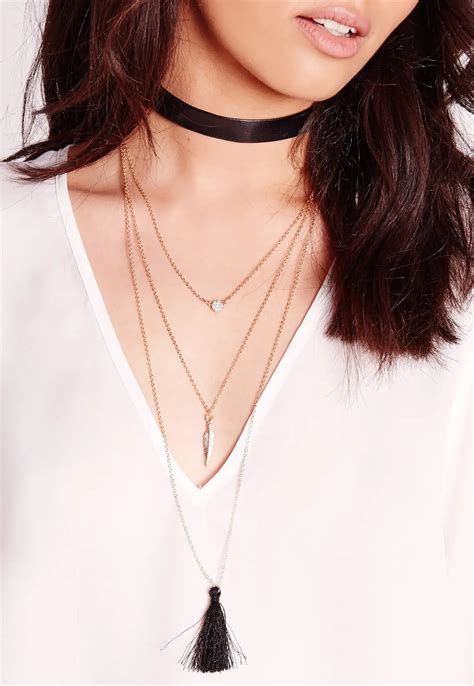 Galeri foto InDo EnGlIsH tontonan mengerikan bikin merinding & kalung choker Lanjutkan dengan scene intens tanpa repot di di halaman detail produk