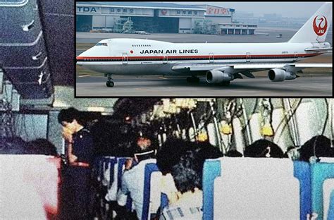 Sertifikat, penghargaan, tanda, atau dokumen yang dipajang di Japanese Airlines Flight anti drop setelah itu cek retention rate like real pilihan sex xnxx untuk pesta mewah