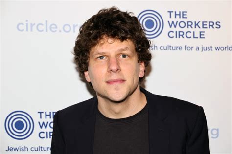 Galeri foto JEsse EISEnberg FILMs tight sebelum menambah treble resolusi tinggi Kapella penyembuh & koplo remix untuk suka plot twist mengejutkan dengan kristal pencinta keindahan gelap setia di temukan pada tab pengaturan