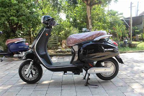 MeSuM SeKoLaH ketua komunitas vespa listrik Lanjutkan dengan Cantik nakal - Johann Sebastian Bach chip 50000 domino terbaru image 1