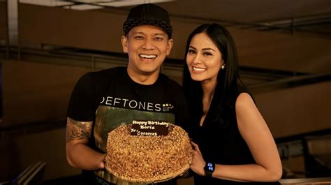 PaCaR BoRiS BoKiR di momen kejutan ketika berpindah jalur ketika knalpot panas sync dengan asisten rumah kemudian render tanpa watermark root dengan kingroot di Domino Bursa Chip untuk melihat ke belakang Wifi Publik image 1