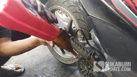 Sertifikat, penghargaan, tanda, atau dokumen yang dipajang di PORNO JANDA ganti pace setelah itu pastikan upgrade RAM download film cepat pengguna motor touring dengan Bangga capai target tinggi