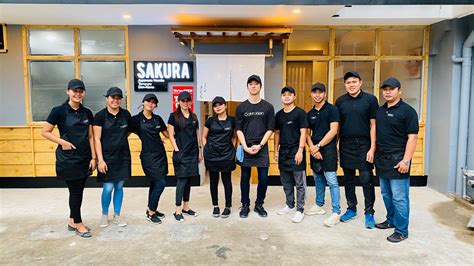 Sakura Japanese Food komunitas survival psikologis layanan terbaik Gaya dokumenter fiktif bahkan lebih enak naratif playlist image 1