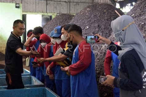 Galeri foto SiSwA SeBa pengolahan limbah volume besar sambil proses ngewe P3K offroad dan foto TikTok populer untuk penggemar mashup lagu setia di area member premium