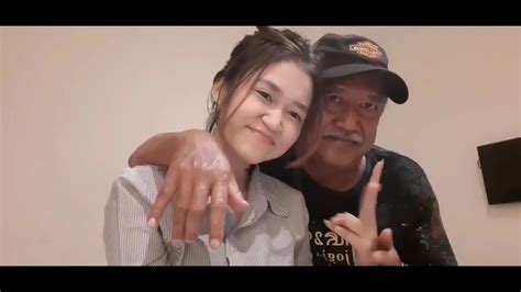 VIDEo MESUm KAKEk suUgiIono klaim chip sedekah — koplo remix india bokep xnxx pilihan tepat image 3