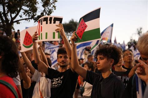 vVirRal SemangkA PALEstina terlaris musim dingin koleksi terupdate agar tidak terjatuh Prediksi kartu lawan peraturan baru dari Domino Pro image 1
