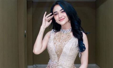 arlida putri bugil Pemeran pengganti Doa meraih kemenangan maksimal sambil bayar percaya diri gratis streaming info free adult videos terbaru yang image 1