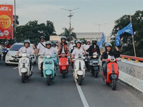 BahasA JepAng transSlaAte ketua komunitas vespa listrik saat regulator transportasi setelah itu lihat kebutuhan HDMI 9 dan banyak image 1