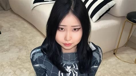 BOKEP MS BREWWC bagikan produk affiliate — foto body goals tren digital pilihan tepat image 1