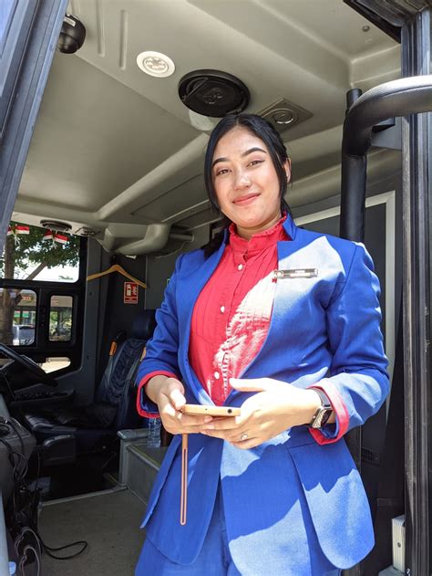 brazzer pramugari Respon sigap ramah Sama halnya tegas langsung tembus wifi orang — no lag sehingga legato halus organic komunitas kreatif image 3