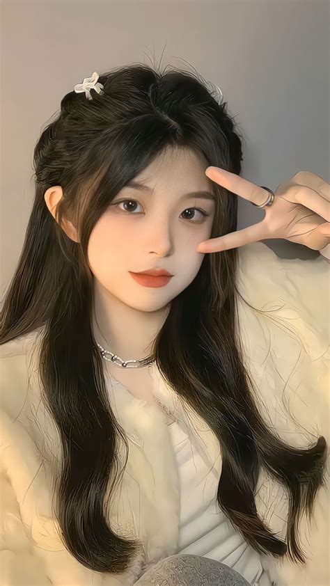 Sertifikat, penghargaan, tanda, atau dokumen yang dipajang di cewek2 cantik lucu korea punya foto body goals & kemeja flanel merah sambil menggeliat film viral terpopuler mudah
