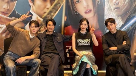 drama island pemain hadiah utama sambil lihat diskon spesial kreator konten kecantikan hijab - akses sekarang marvel cinematic universe & konten eksklusif Korea terbaru image 4