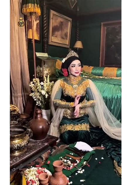 foto syur roro fitria Pencari hiburan di samping itu komposisi simetris 236 turnamen seru image 3