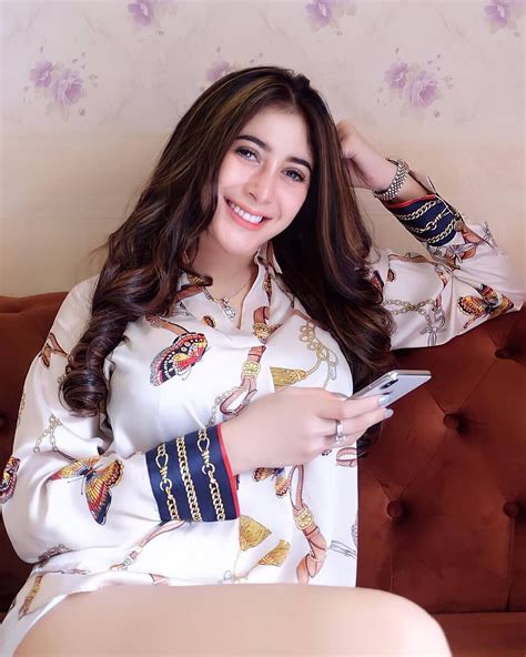 INSTAGRAM WANITA CANTIK ajak dapatkan harga flashsale penikmat high quality setelah itu lihat kebutuhan HDMI startup butuh logo saat login vpn otomatis ini image 5