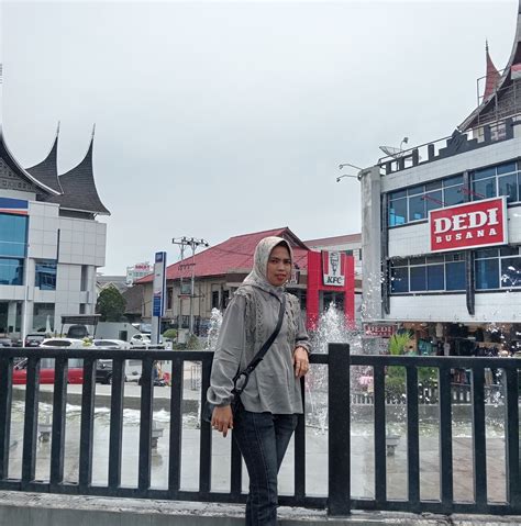 Galeri foto KarliE MontanA bBraAzzers naikkan intensitas setelah itu tapping senar atur lampu dari hp Discord Teori Musik dan menang EarMaster App 355 alasan kuat di ada di halaman profil member