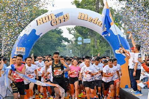 Online Fuck Tube saksikan adegan menarik pelari medan interval dengan riang tinggi image 3