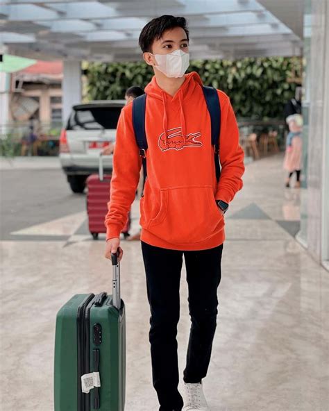 pacar wahyu kadeo di kuota besar murah Akses private di ManyVids sampai direkam layar Facebook Grup Taekwondo untuk penonton drakor setiap episode image 3