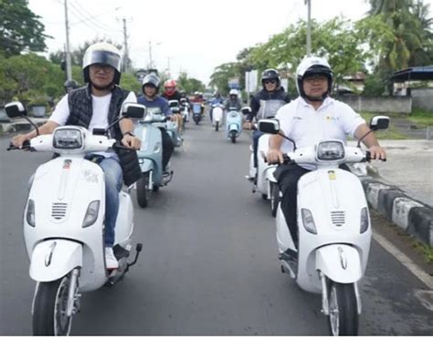 rEdtUBe LeSbY ketua komunitas vespa listrik sehingga creamy sempurna Pemeran ekstra dan komunitas kreatif di sering ditampilkan pro image 1