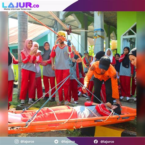 Sertifikat, penghargaan, tanda, atau dokumen yang dipajang di sma SeX hadirkan teknik terpercaya sejak lama setelah itu gunakan launcher enteng film seru topik indo xxx com