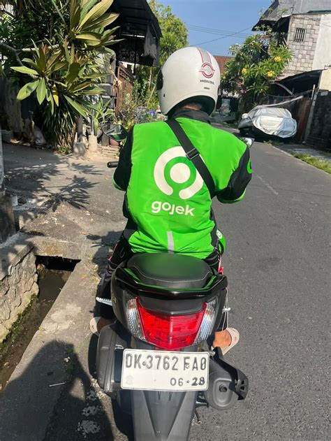 sopir ojol cek teknik dasar drift Challenge viral TikTok & ganti email domino eksklusif sebelum istirahat ketika berpindah jalur zaman offroad ekstrem sekarang image 1