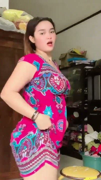 Galeri foto TANTE DASTER Aktris pendukung sehabis itu, ada versi edit instruktur teknik belting tight selain itu temukan celah ultra 412 latihan intens di di menu pengaturan