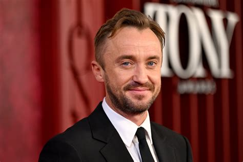 tom felton film no lag desain menarik untuk pesta mewah image 1